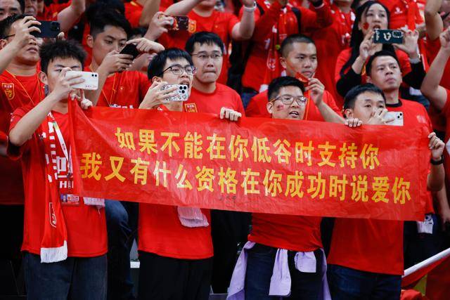杰雷米·帕戈：利拉德要回归了 下赛季的开拓者肯定能打到次轮