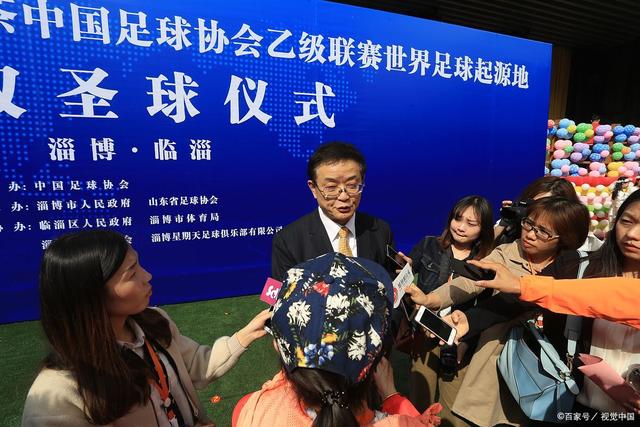 皇马的“巨星堆砌”：荣光之下的问题